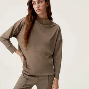 Born Living Yoga Lua Walnut