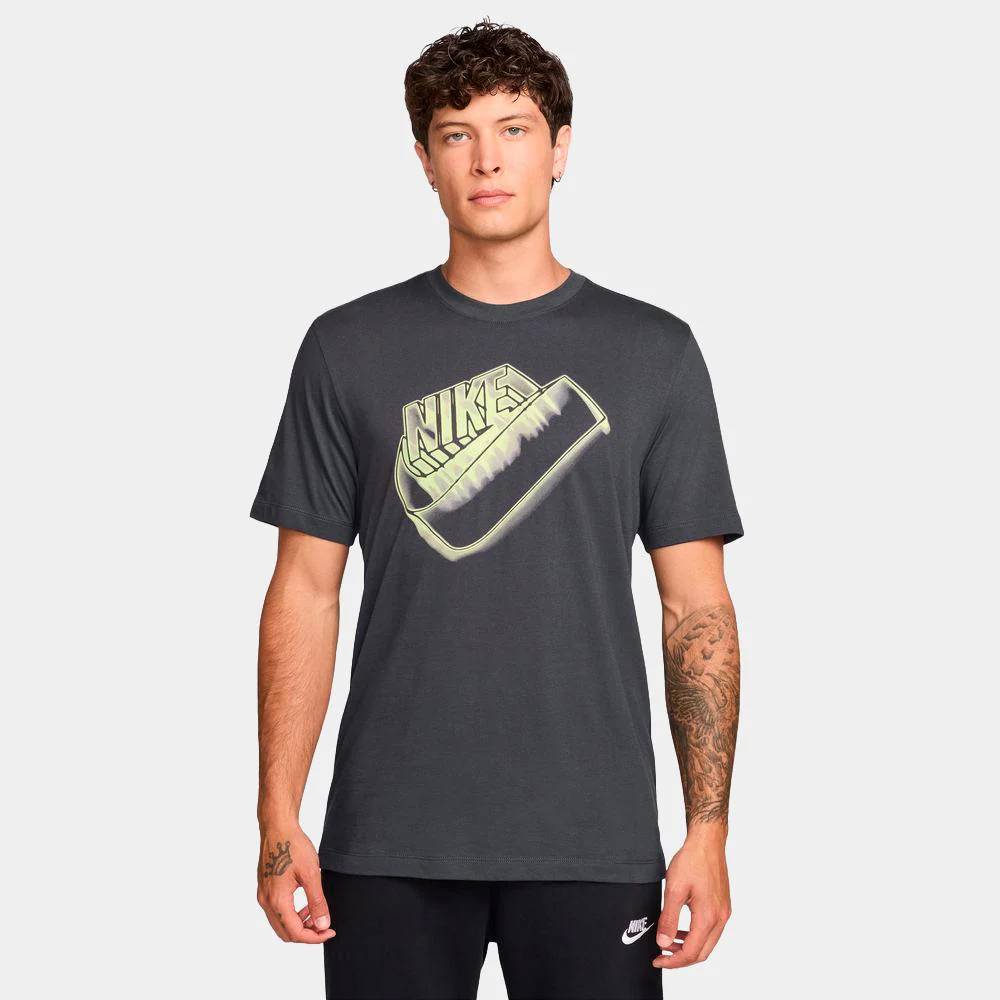 Camiseta Nike Sportswear - Imagen 2