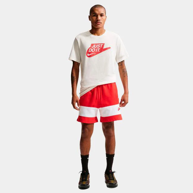 Camiseta Nike Sportswear - Imagen 3