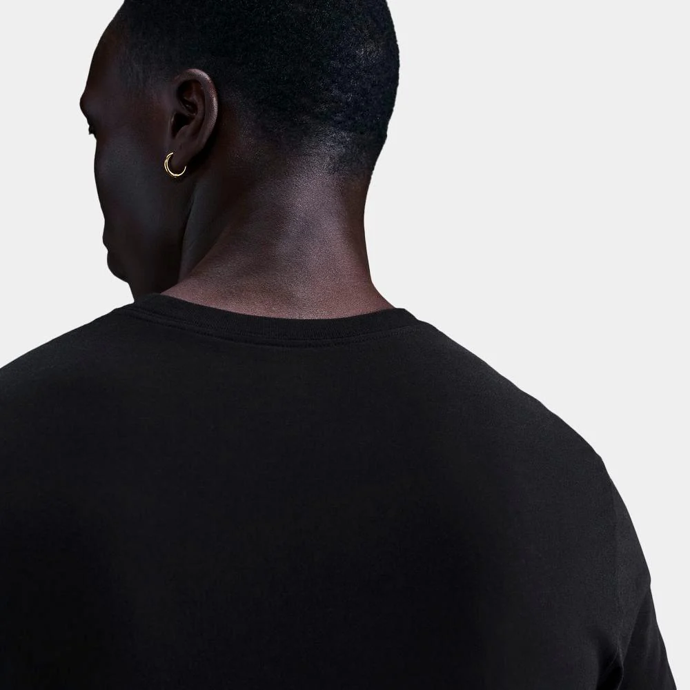 Camiseta Nike Sportswear Club - Imagen 5