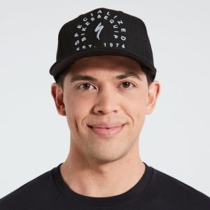 Gorra trucker Stoke de New Era