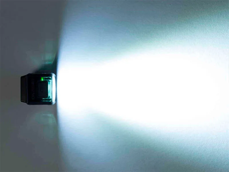 Luz Bontrager ION 200 RT + Soporte 2 tornillos - Imagen 4